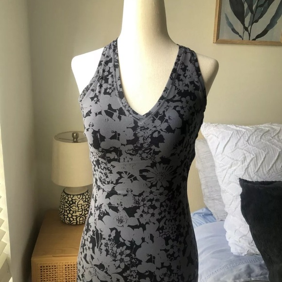 Lululemon All You Do Tank Floral Black / Grey Size 2 - Picture 6 of 6